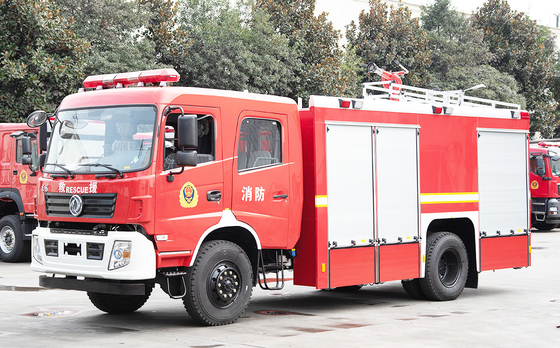 Tanque de água Dongfeng Caminhão de combate a incêndios Veículo especializado de boa qualidade China Manufacturer