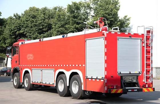 Sinotruk HOWO 25T Espuma de água Combate a incêndios Caminhão de boa qualidade Veículo especializado China Fábrica