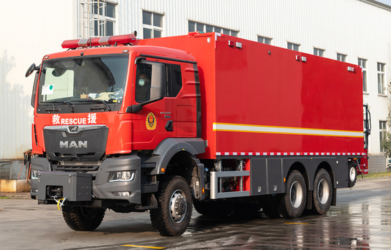 Equipamento de homem Camião de combate a incêndios Veículo especializado de boa qualidade Fábrica da China