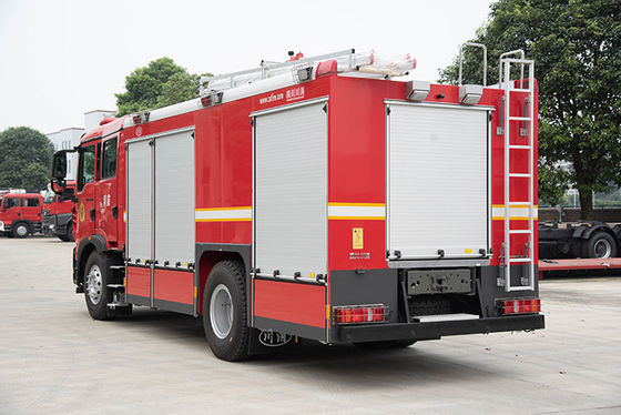 Caminhão da luta contra o incêndio do sistema 6000L de SINOTRUK HOWO CAFS