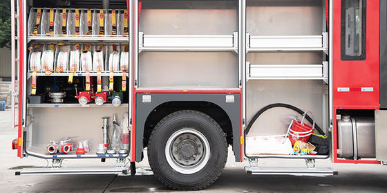 SAIC-IVECO multifuncional comprimiu o carro de bombeiros dos Cafs da espuma