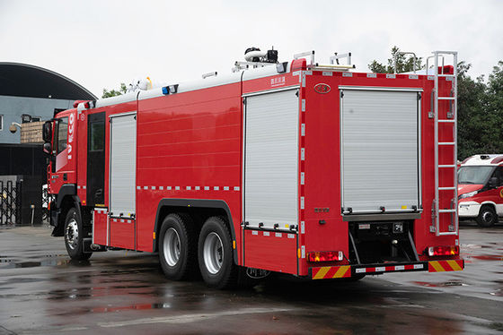carro de bombeiros industrial de 12000L SAIC-IVECO com monitor