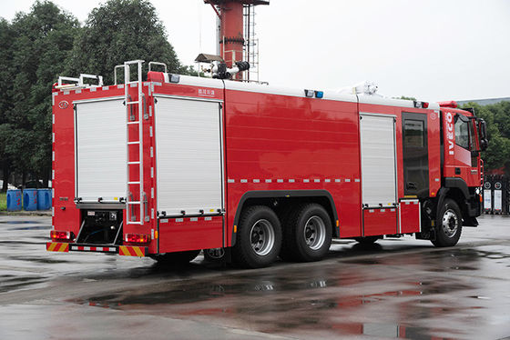 SAIC-IVECO 12T Tanque de espuma de água Caminhão de combate a incêndios Boa qualidade China Manufacturer