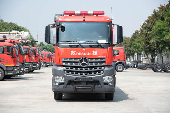 Carro de bombeiros resistente de Mercedes-Benz 16T com bomba e monitor de água