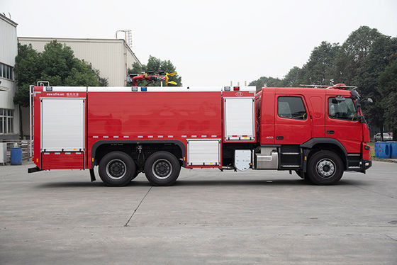 Caminhão resistente da luta contra o incêndio da espuma de Volve com a cabine dobro da fileira