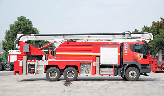 carro de bombeiros aéreo da torre da espuma de 32m SAIC-IVECO com água 6000L &amp; espuma