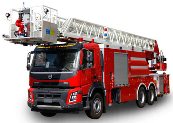 Caminhão da luta contra o incêndio da escada aérea do salvamento de Volvo 42m com tanque de água